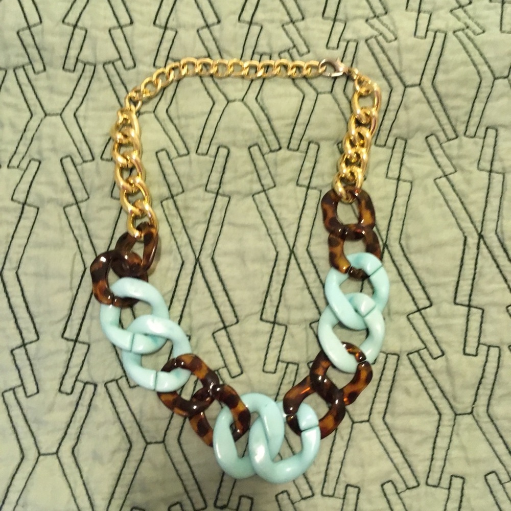 Statement necklace